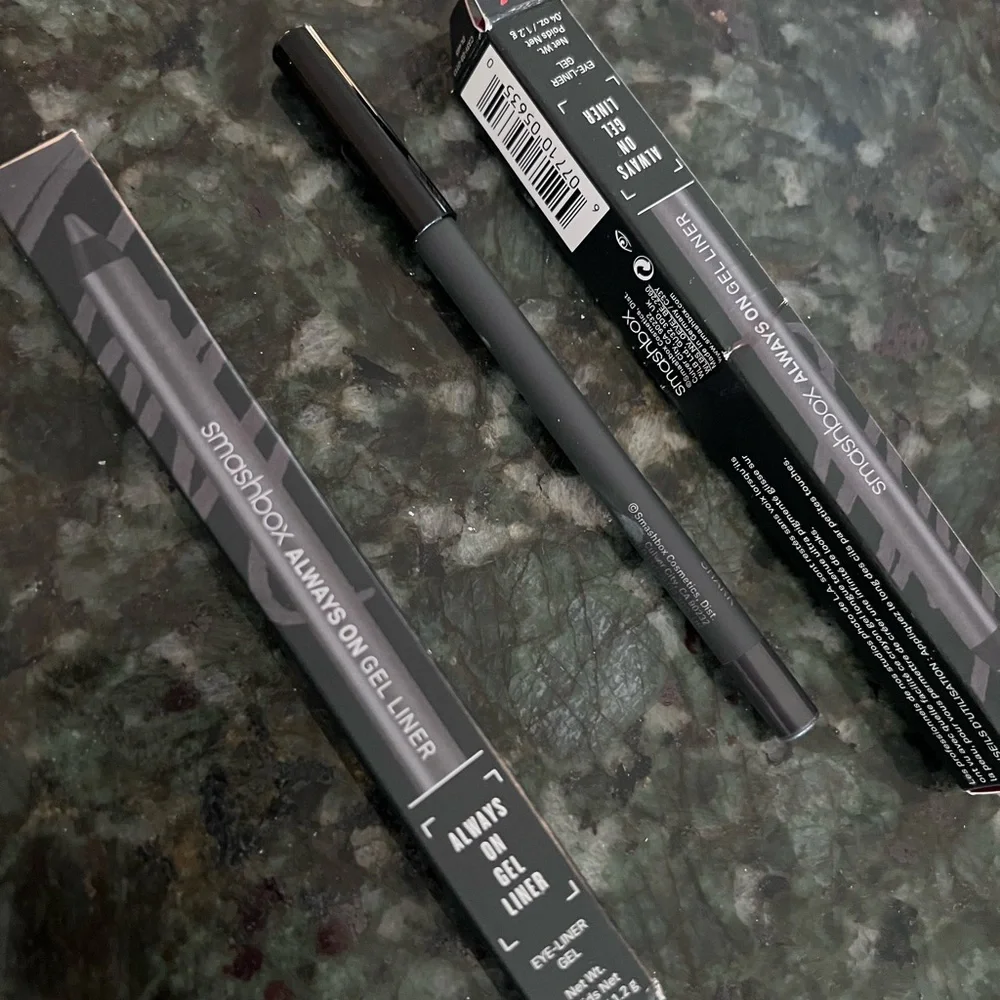 NEW  2 Smashbox Always On Gel full size Liner Pencils— Shark (Black/Grey)